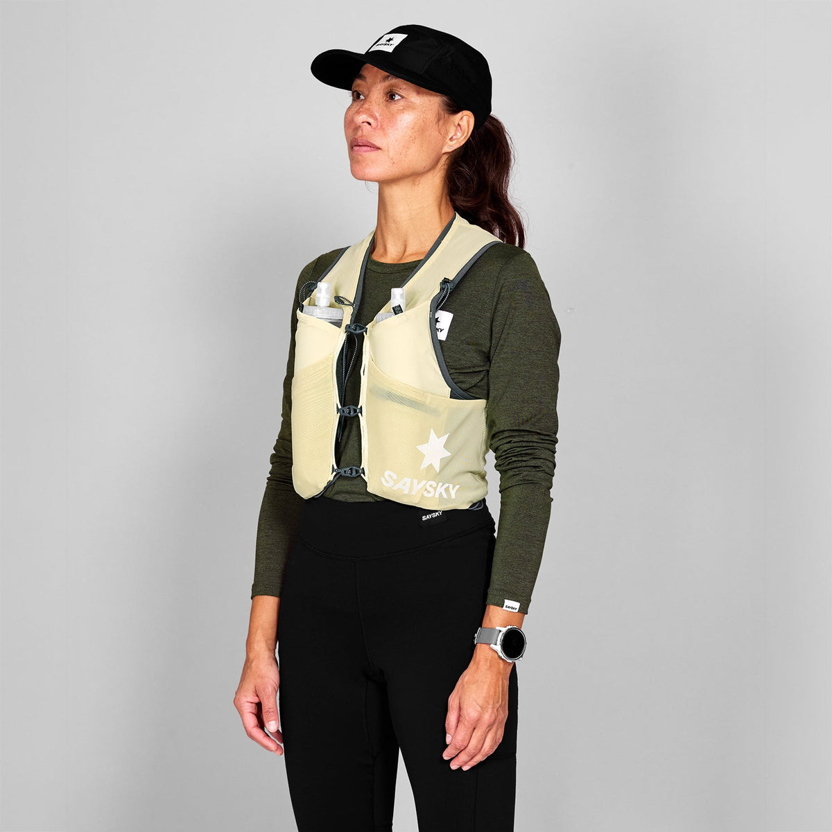 ハイドレーションベスト MUAVE101c411 Flow Vest 101 8リットル 