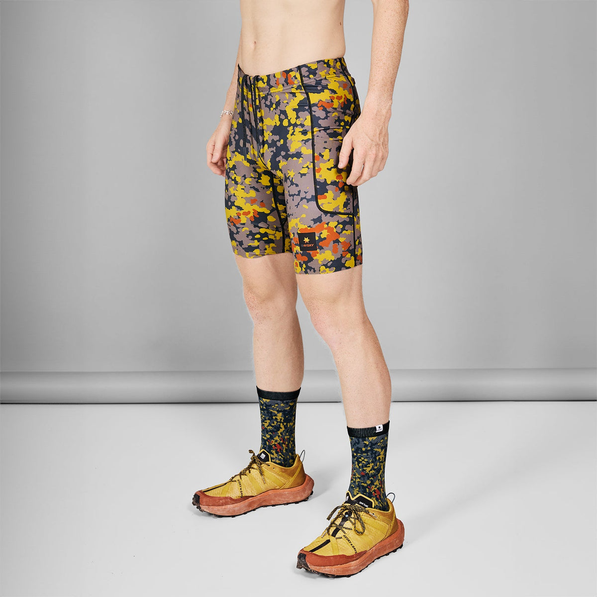 □ 公式 □ SAYSKY/セイスカイ ランニングタイツ MMRST01c1019 Camo 