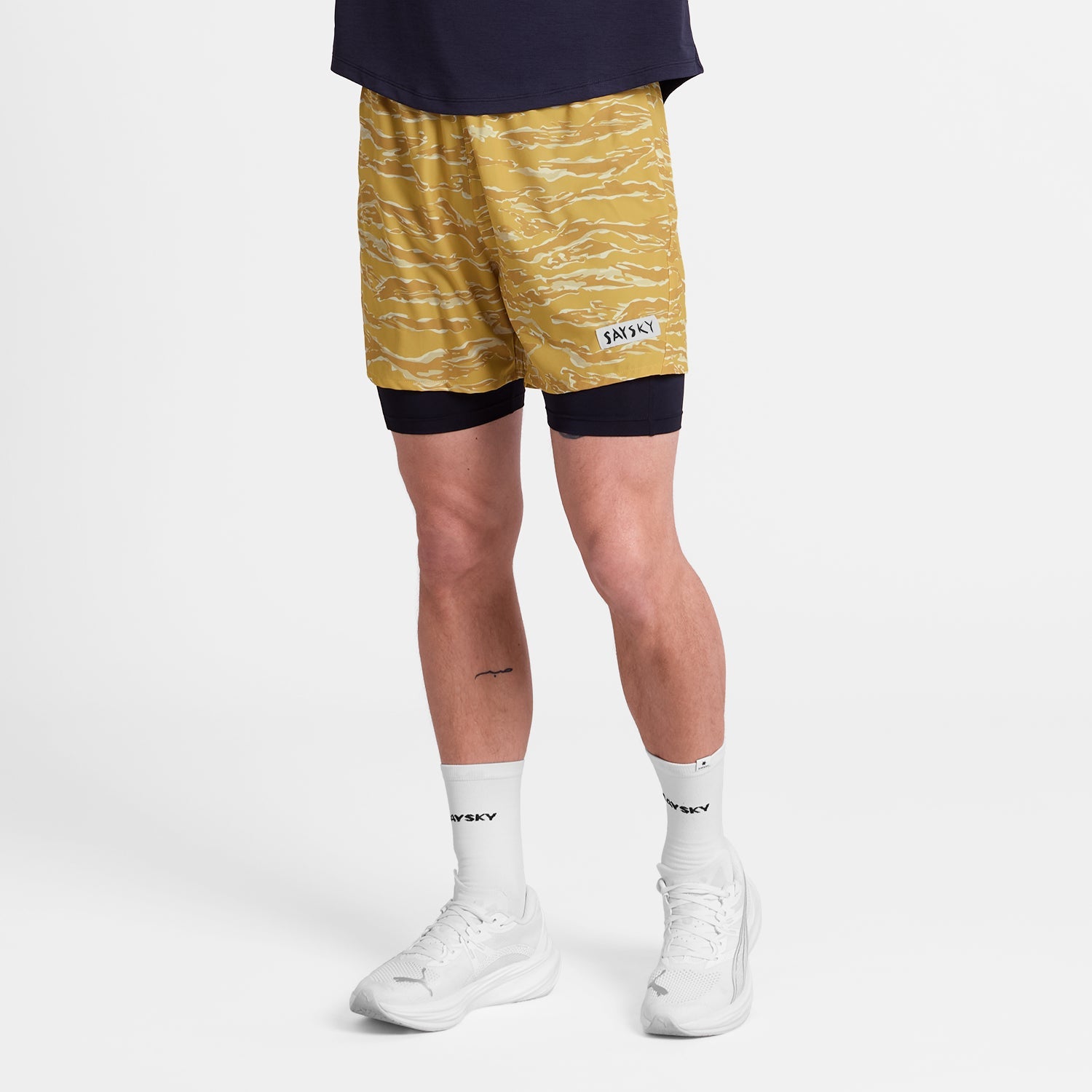 □ 公式 □ SAYSKY/セイスカイ ランニングショーツ SM40007c1064 Tiger