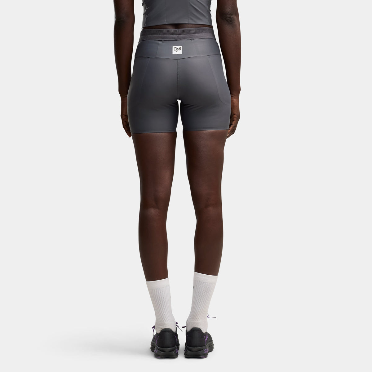 【Puma X SAYSKY】ショートタイツ P52899699 W 5inch Short Tights - Strong Gray [レディーズ]