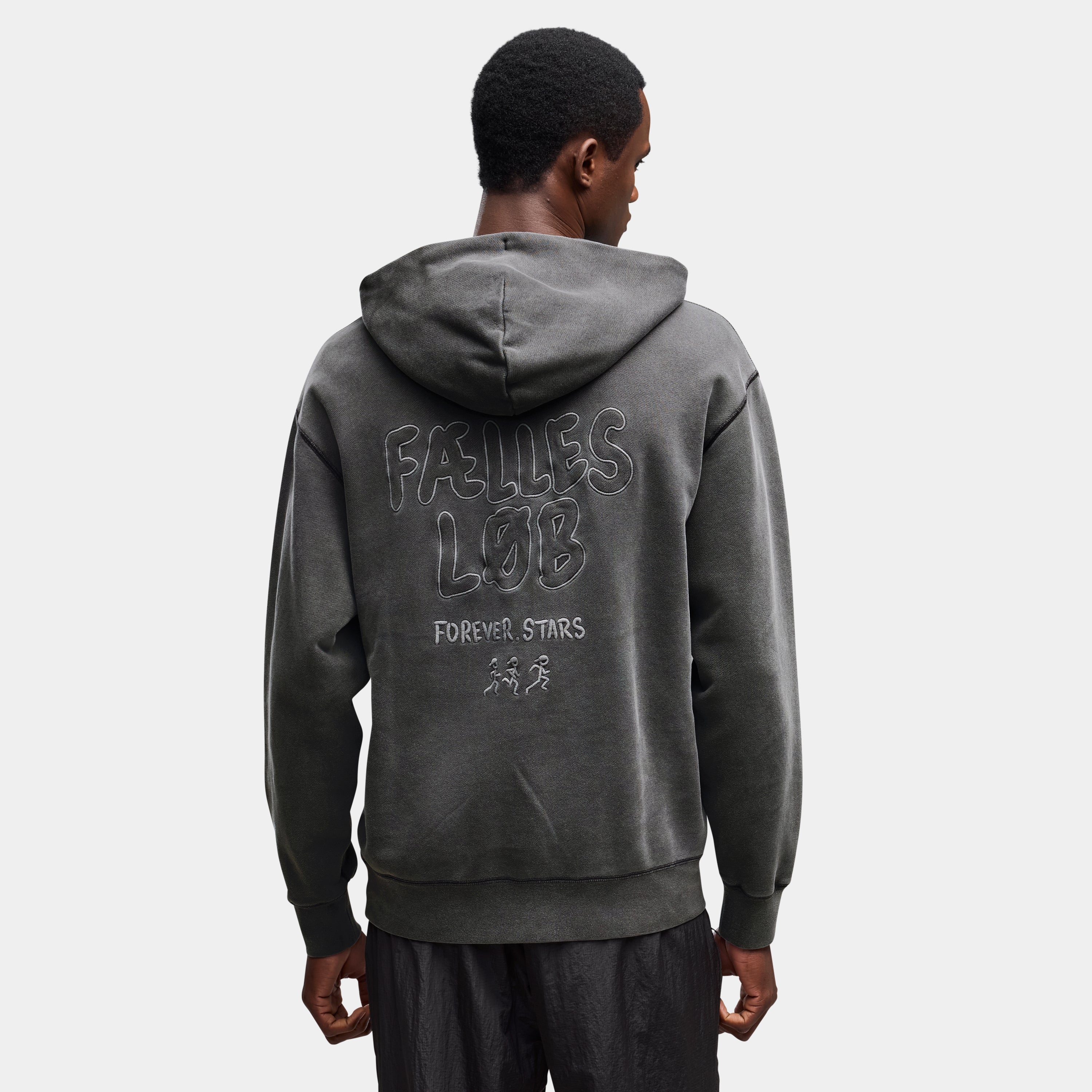 【Puma X SAYSKY】スウェットパーカー P52901499 Unisex Graphic Sweatshirt - Flat Dark Gray [ユニセックス]