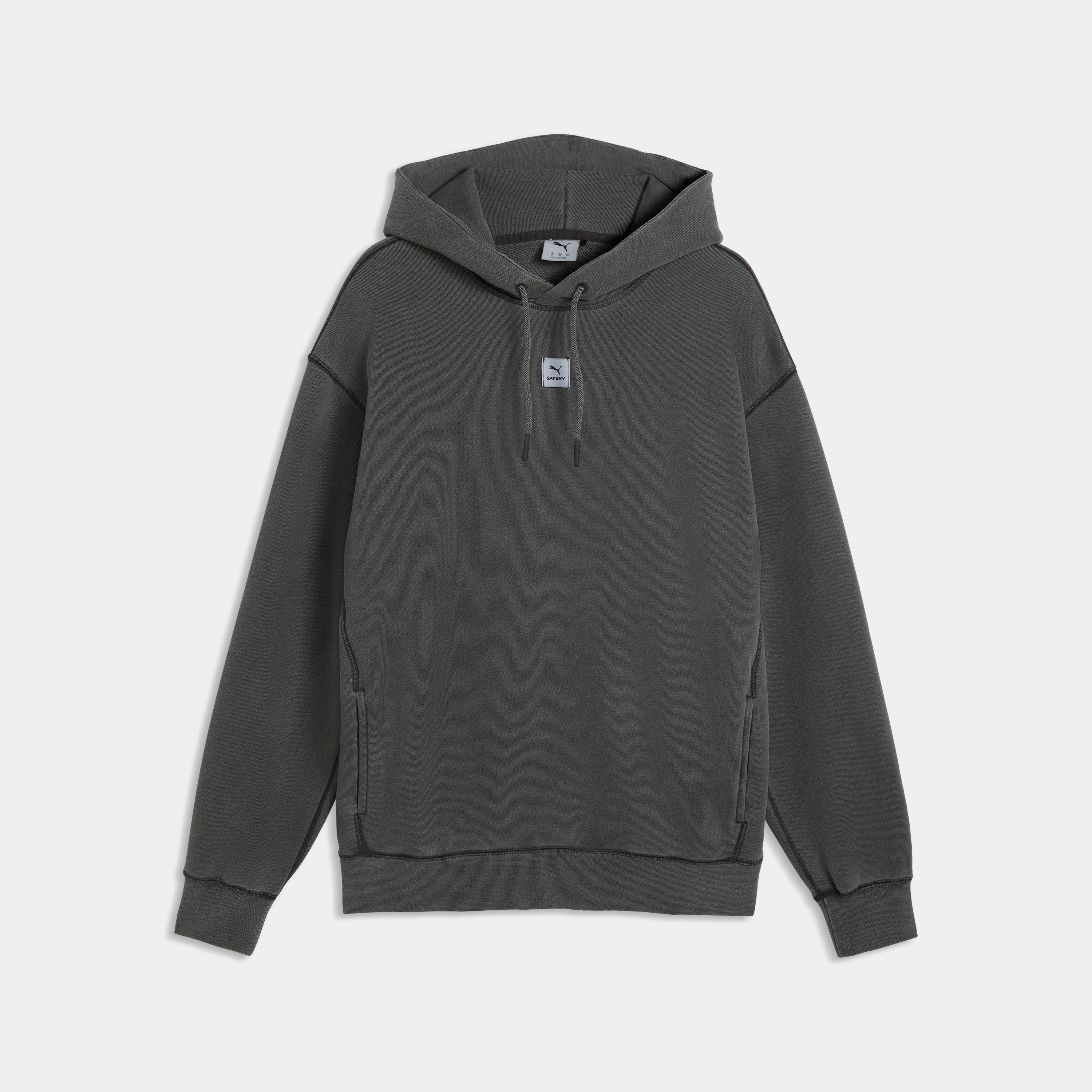 【Puma X SAYSKY】スウェットパーカー P52901499 Unisex Graphic Sweatshirt - Flat Dark Gray [ユニセックス]