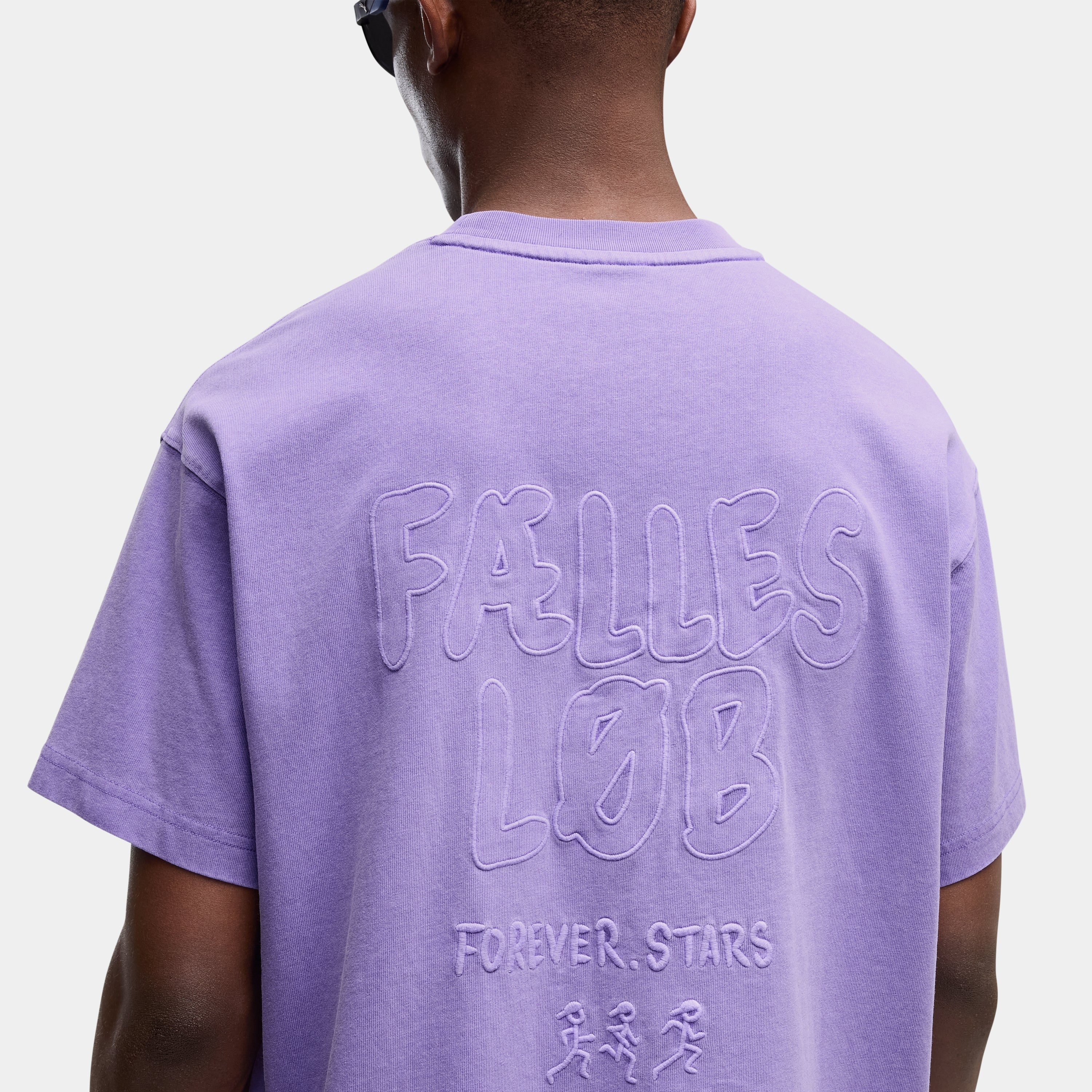 【Puma X SAYSKY】ランニングTシャツ P52901546 Unisex Graphic Team Tee - Lavender Alert [ユニセックス]