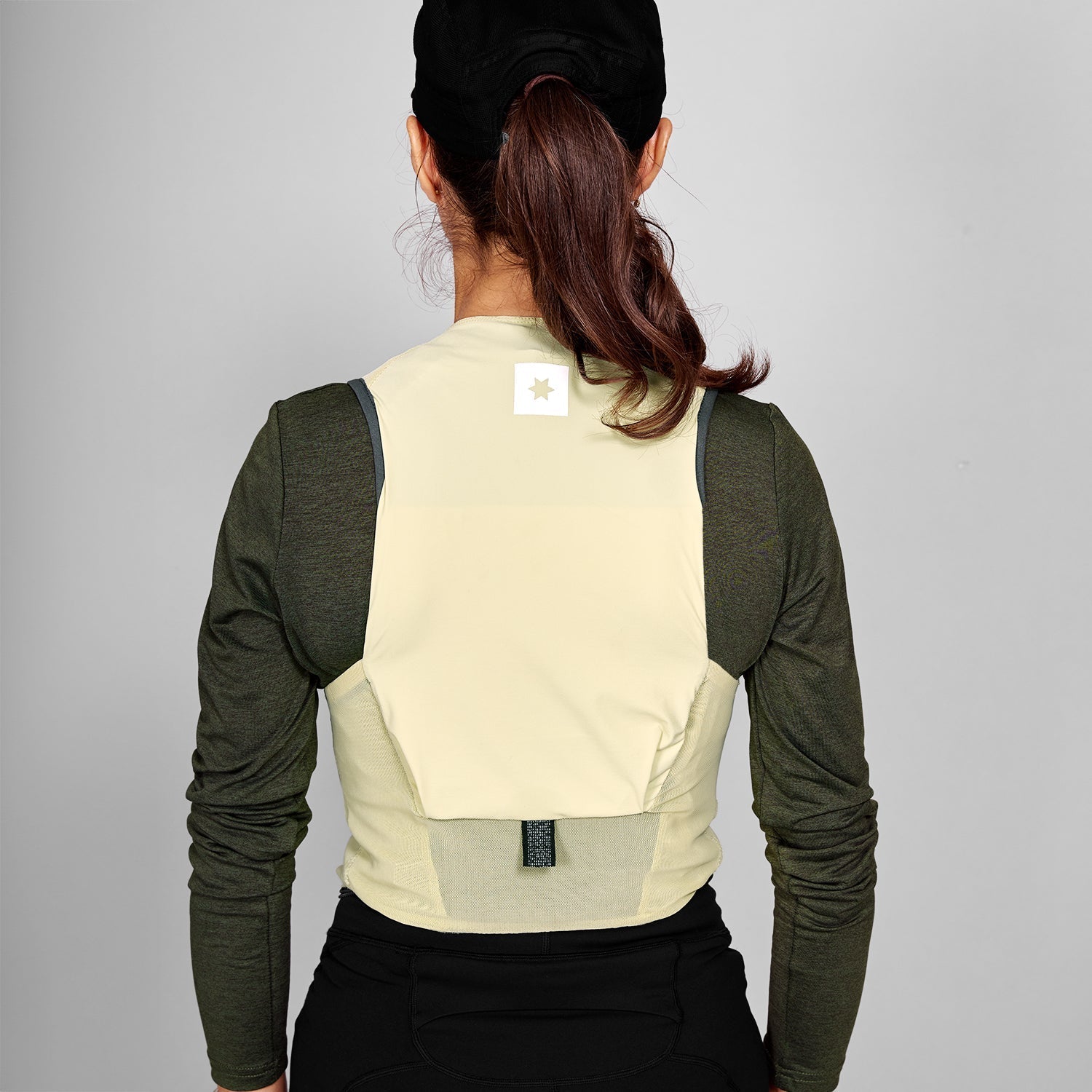 ランニングベスト MUAVE101c411 Flow Vest 101 8L - YELLOW [ユニセックス]