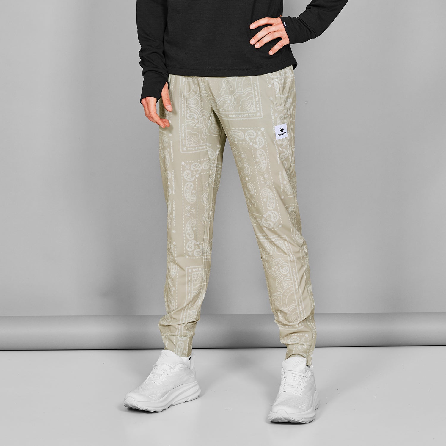 ランニングパンツ MMRPA02c1021 Paisley Pace Pant - Beige Paisley Aop [メンズ]