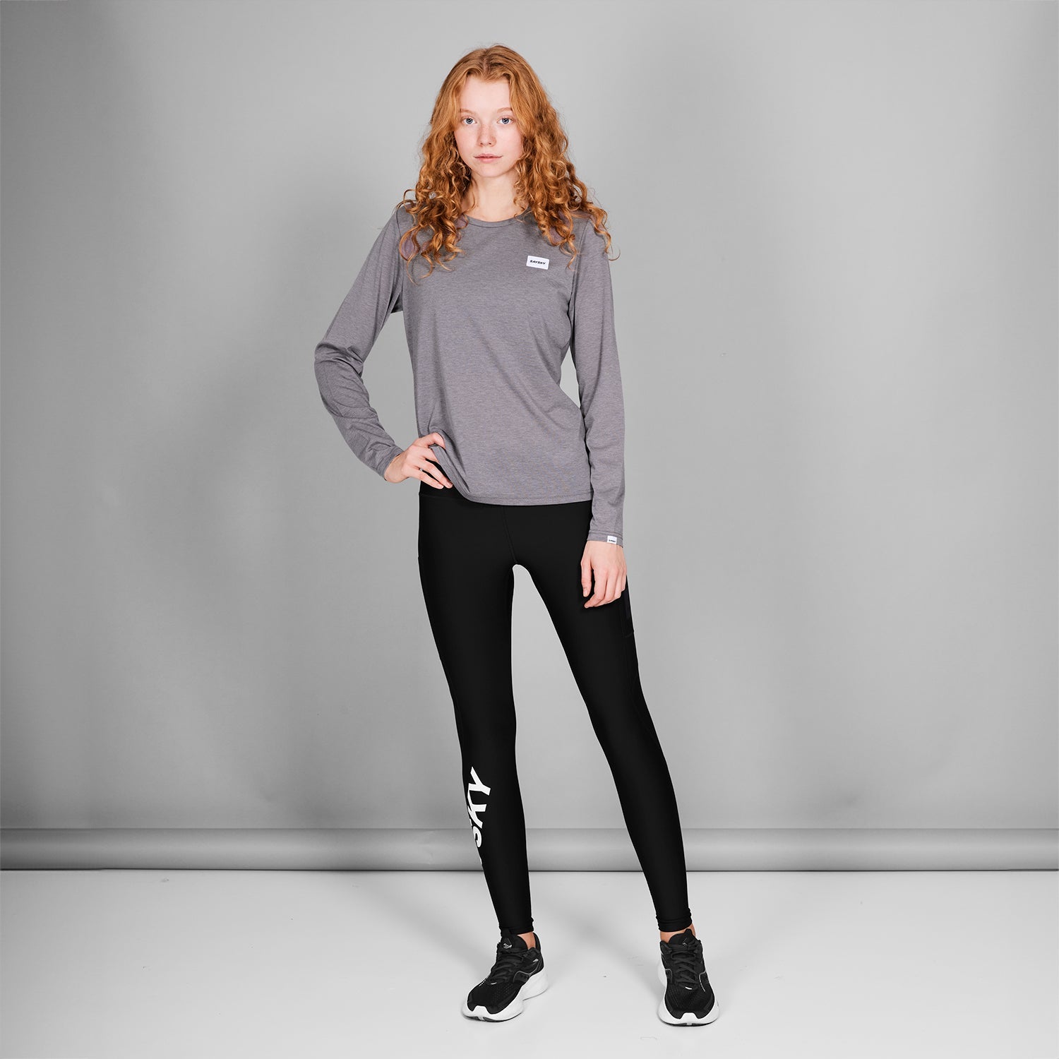 モーションタイツ NWRLT51c901 W Logo Motion+ Long Tights - Black [レディーズ]