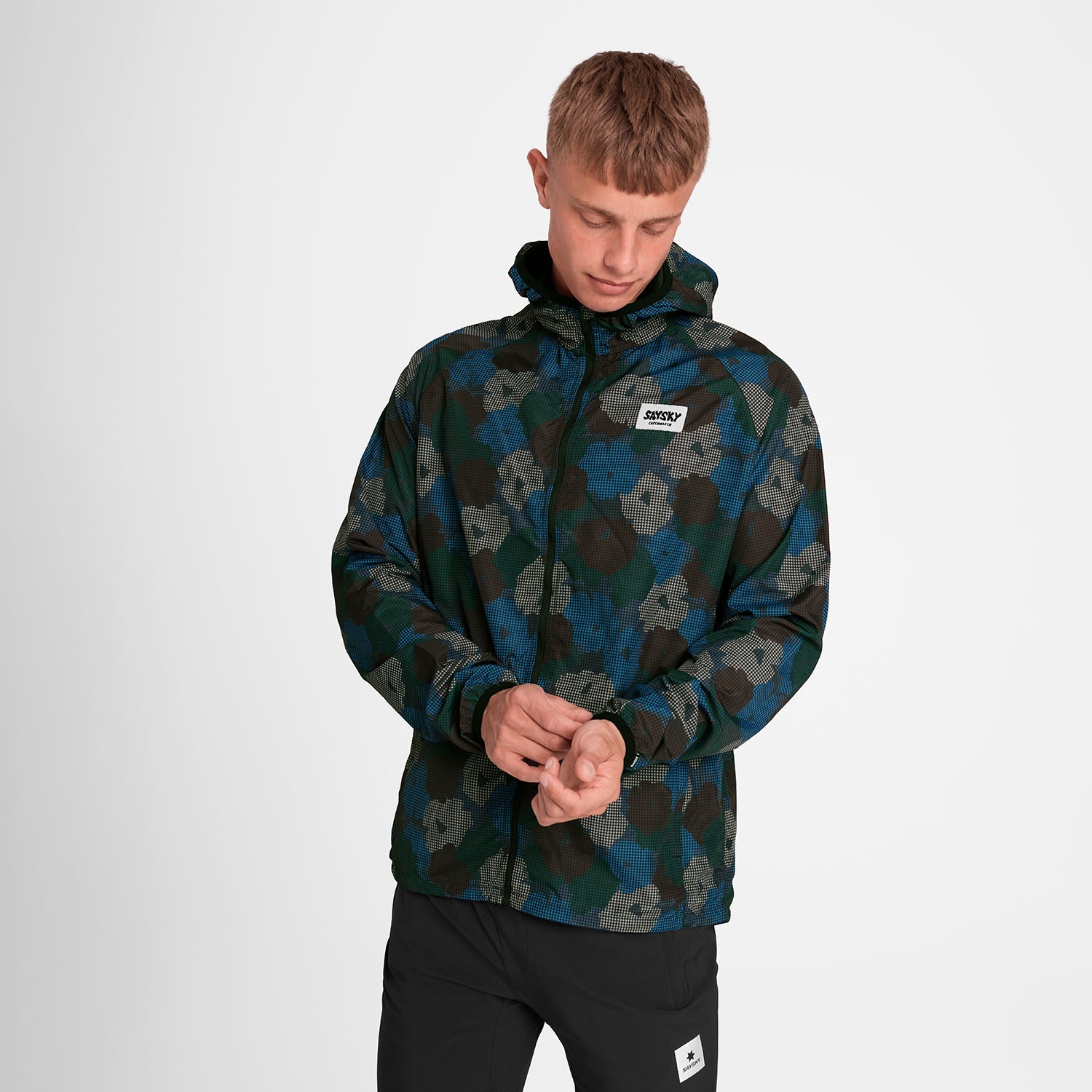 ランニングジャケット OMRJA22c1046 Flower Pace Jacket - Blue Aop [メンズ]