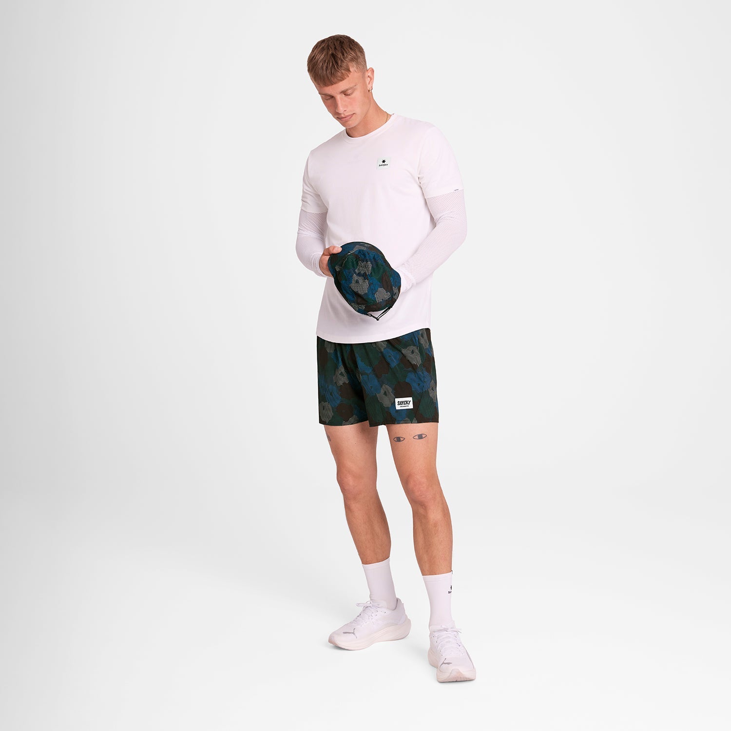 ランニングショーツ OMRSH21c1046 Flower Pace Shorts 5inch - Blue Aop [メンズ]
