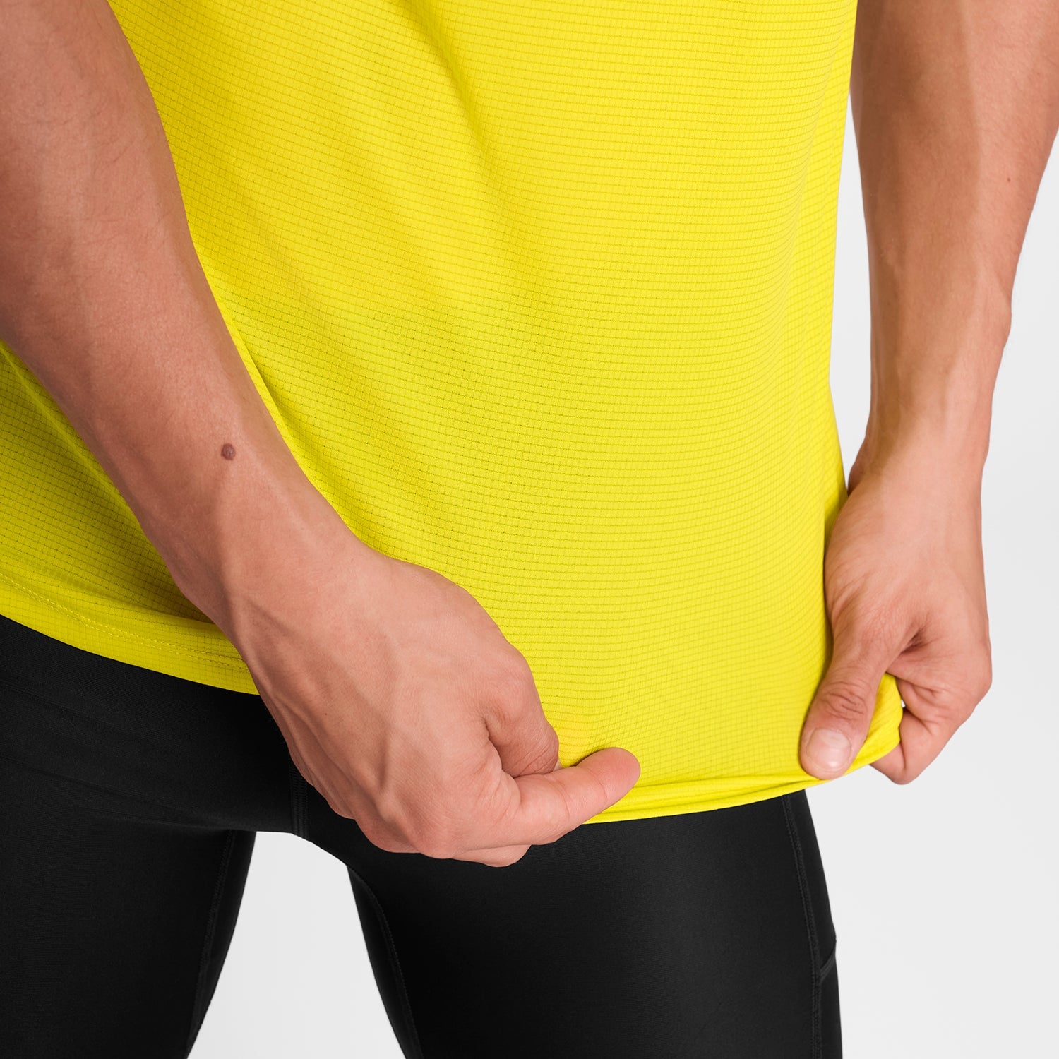 ランニングTシャツ OMRSS60c1052 Reactive Flow T-shirt - Yellow Aop [メンズ]