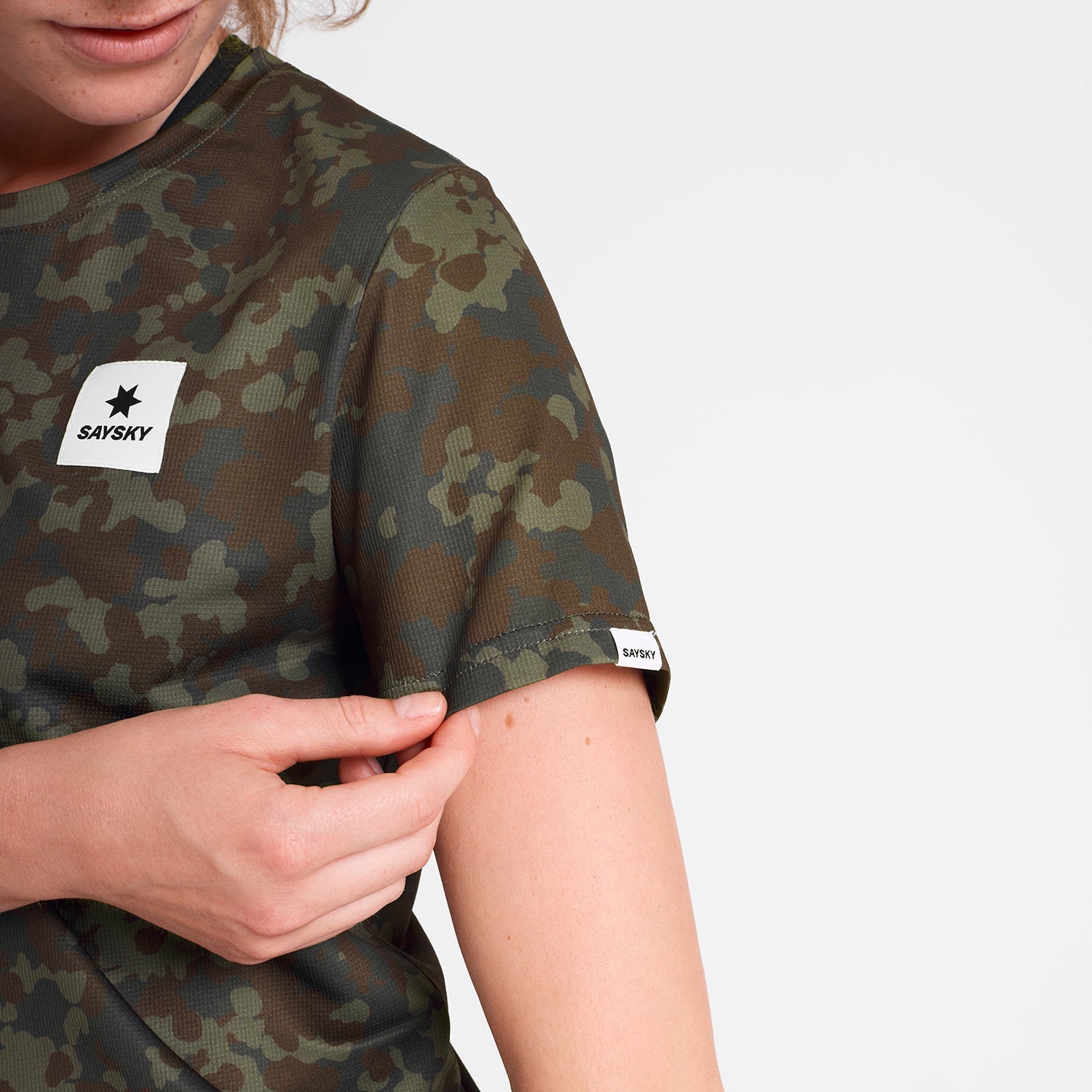 ランニングTシャツ OWRSS31c1048 W Camo Combat T-shirt - Brown Aop [レディーズ]