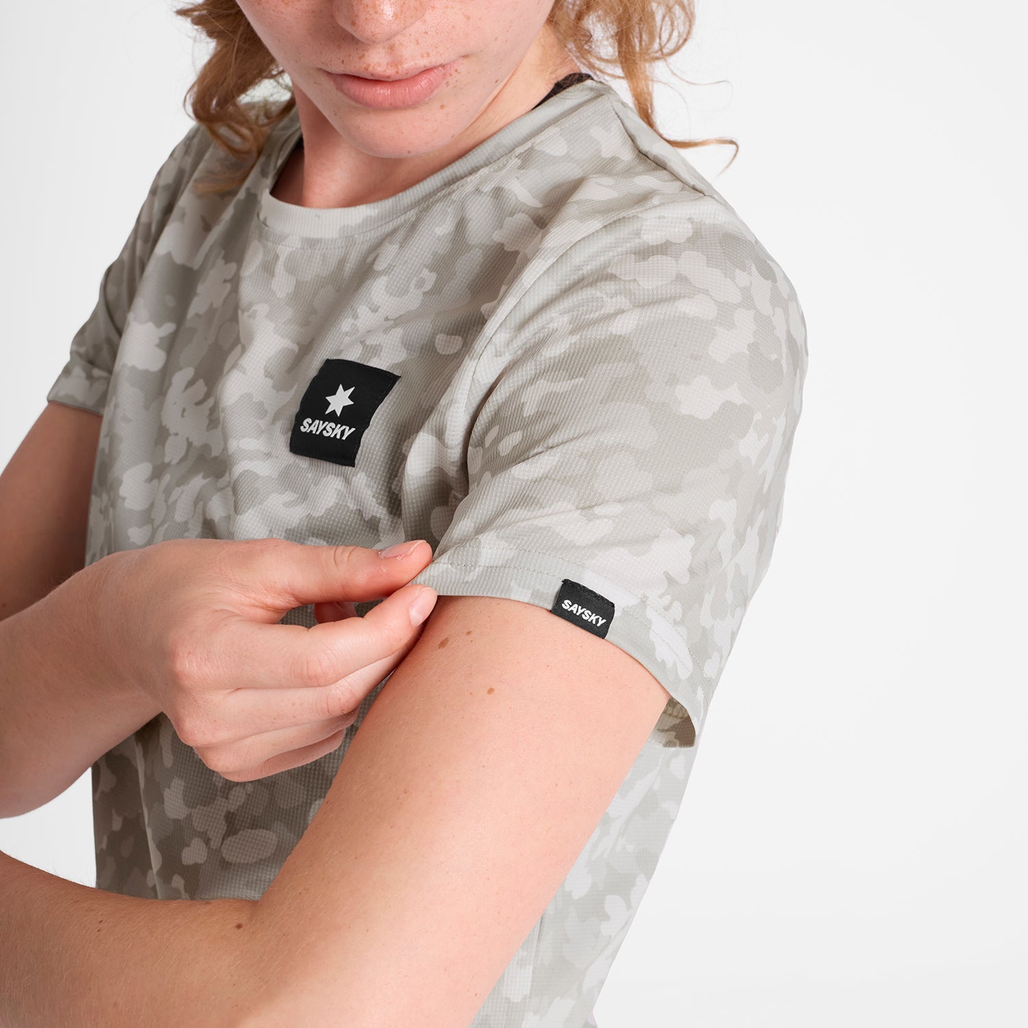 ランニングTシャツ OWRSS31c1049 W Camo Combat T-shirt - Sand Aop [レディーズ]