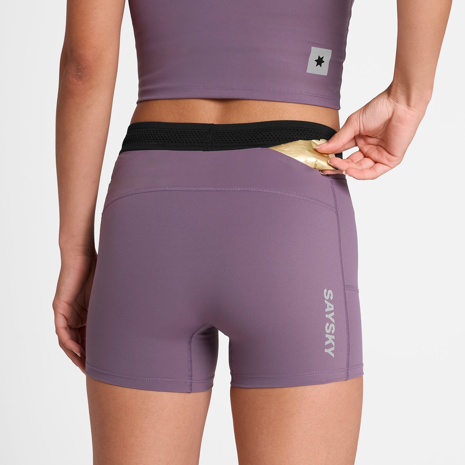 衣更真緒 shuffle casual 79個 Beyond Yoga In Stride Half Zip Pullover at EverydayYoga.com