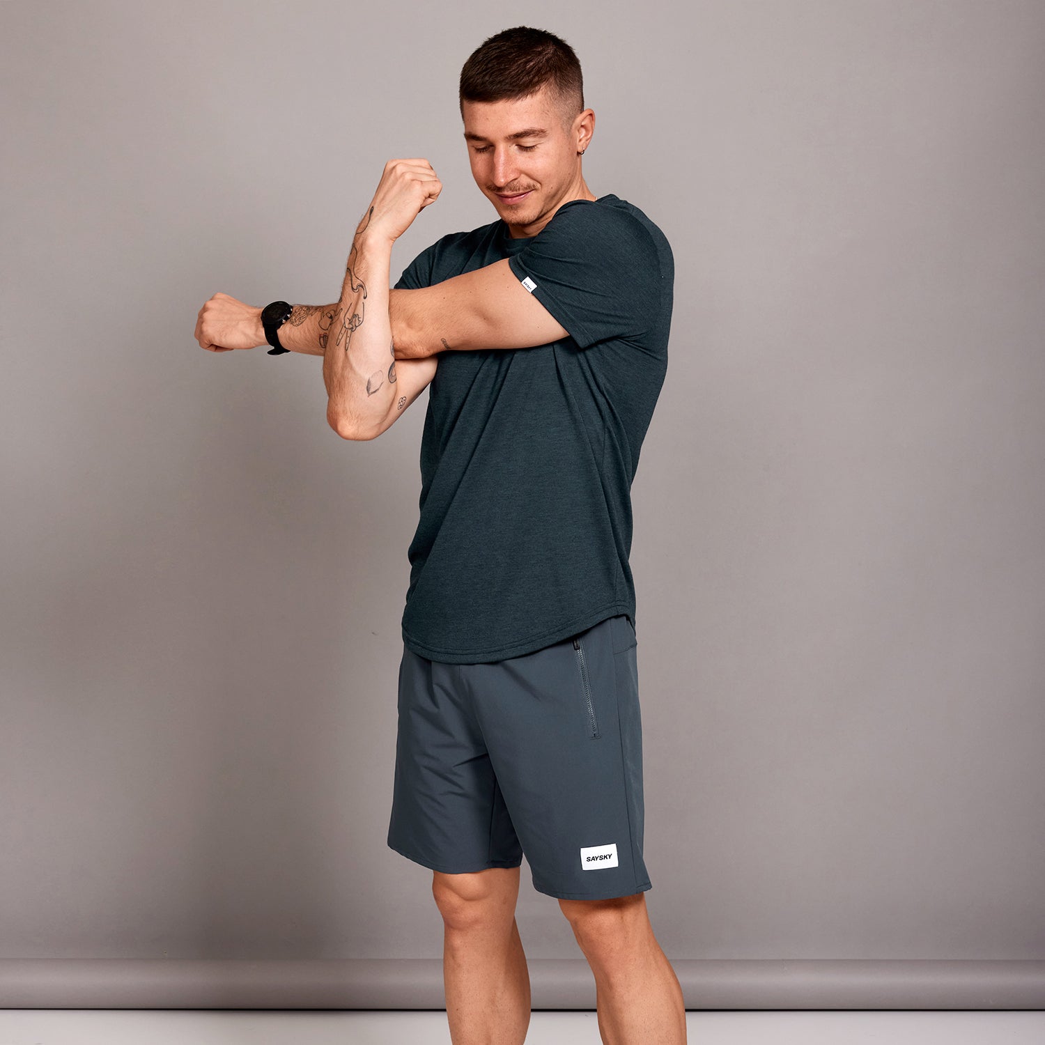 モーションTシャツ SM25001c6001 Clean Motion T-shirt - Grey [メンズ]