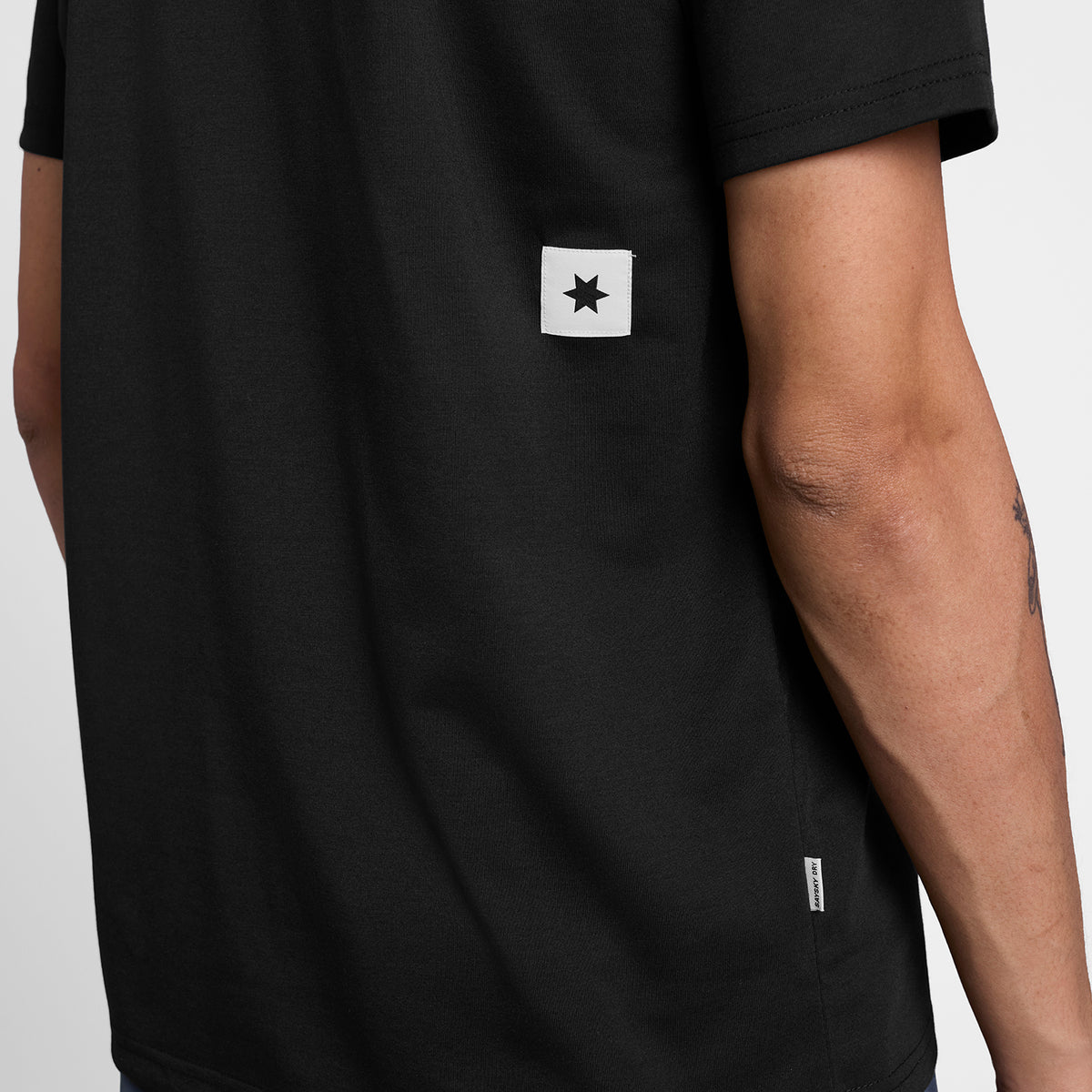 モーションTシャツ SM25001c901 Clean Motion T-shirt - Black [メンズ]