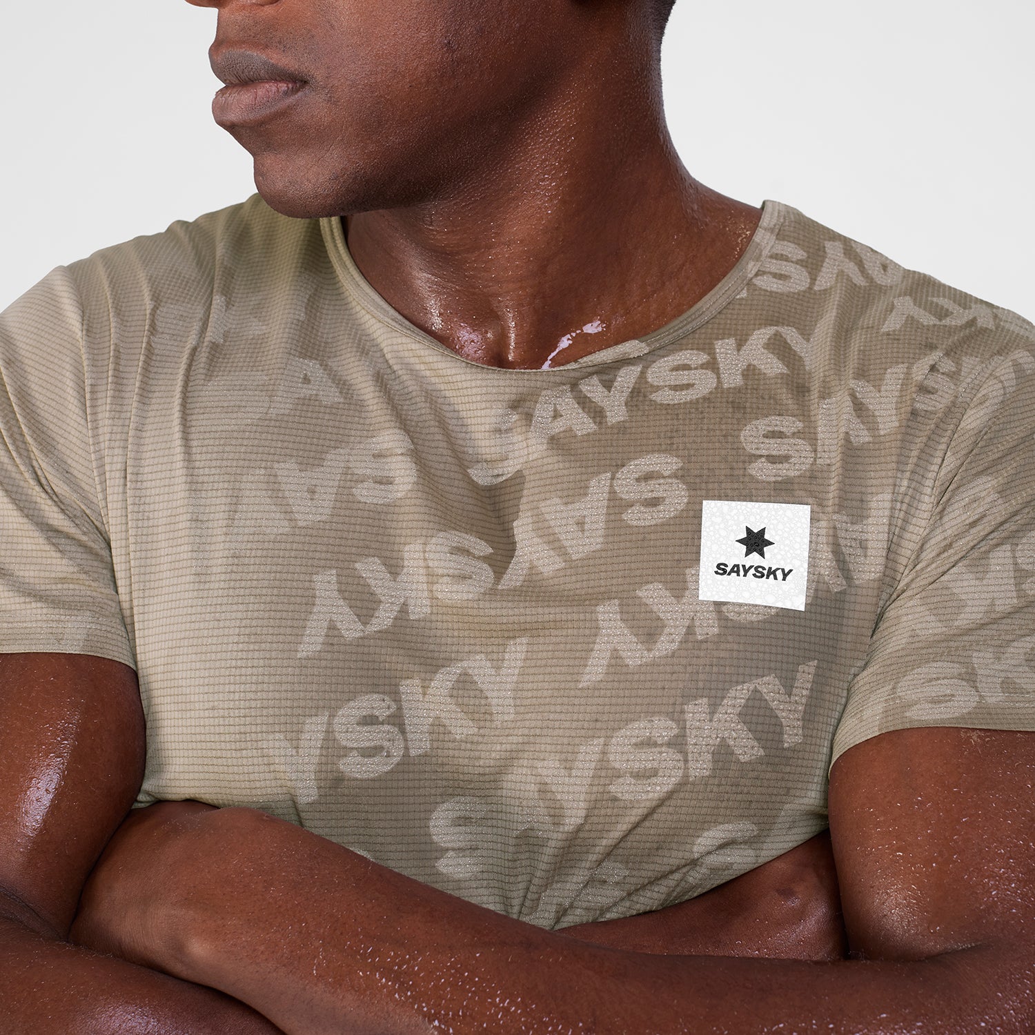 ランニングTシャツ SM25011c1070 Reactive Flow T-shirt - Darkbeigelogo [メンズ]