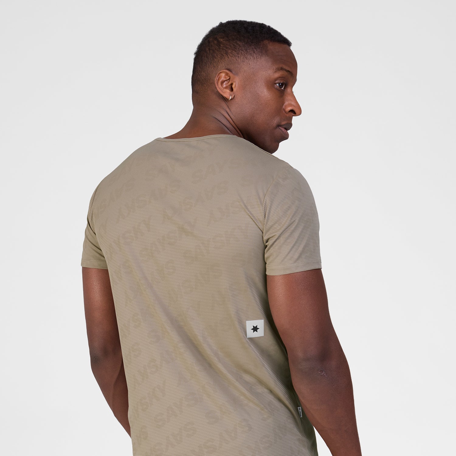 ランニングTシャツ SM25011c1070 Reactive Flow T-shirt - Darkbeigelogo [メンズ]