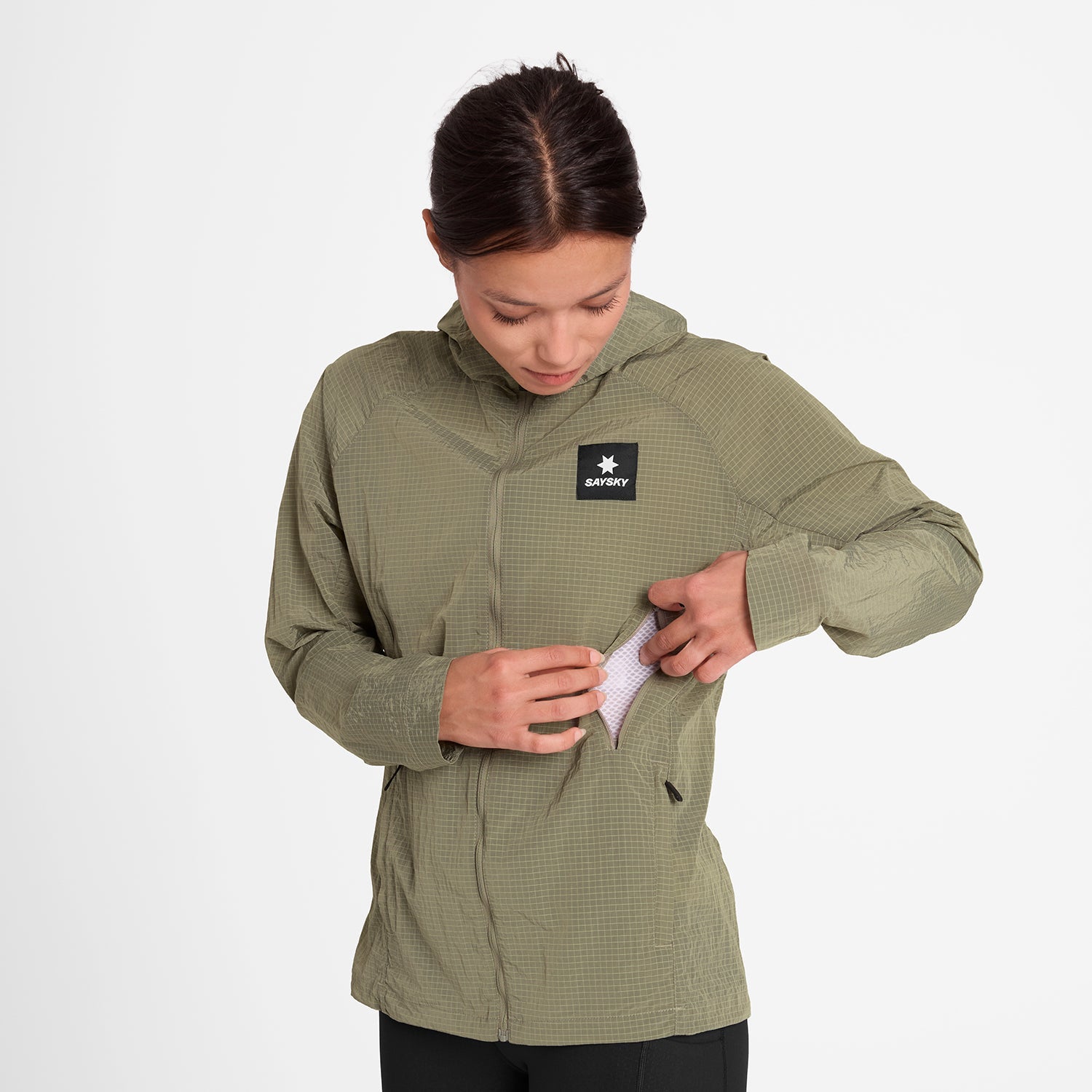 ランニングジャケット SW10002c802 W Clean Pace Shield Jacket - Beige [レディーズ]