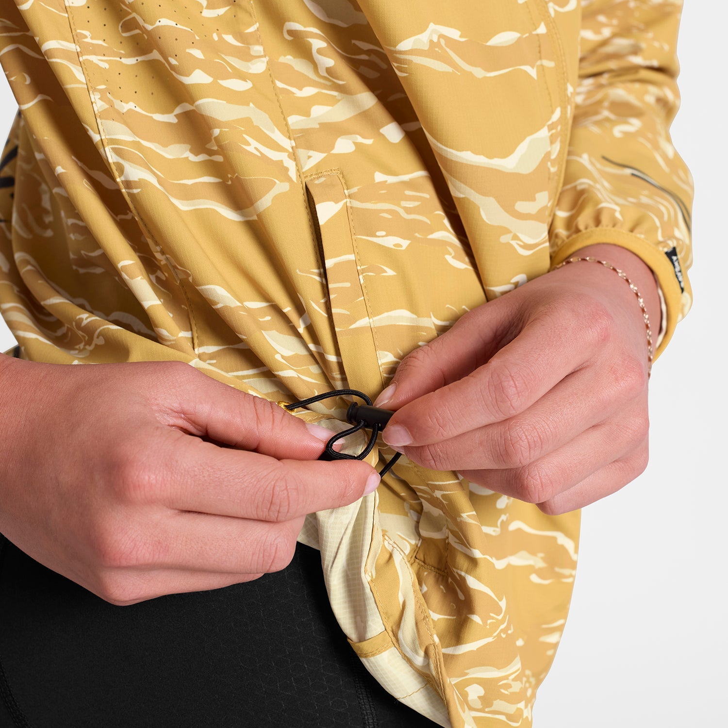 □ 公式 □ SAYSKY/セイスカイ ランニングジャケット SW10004c1064 W