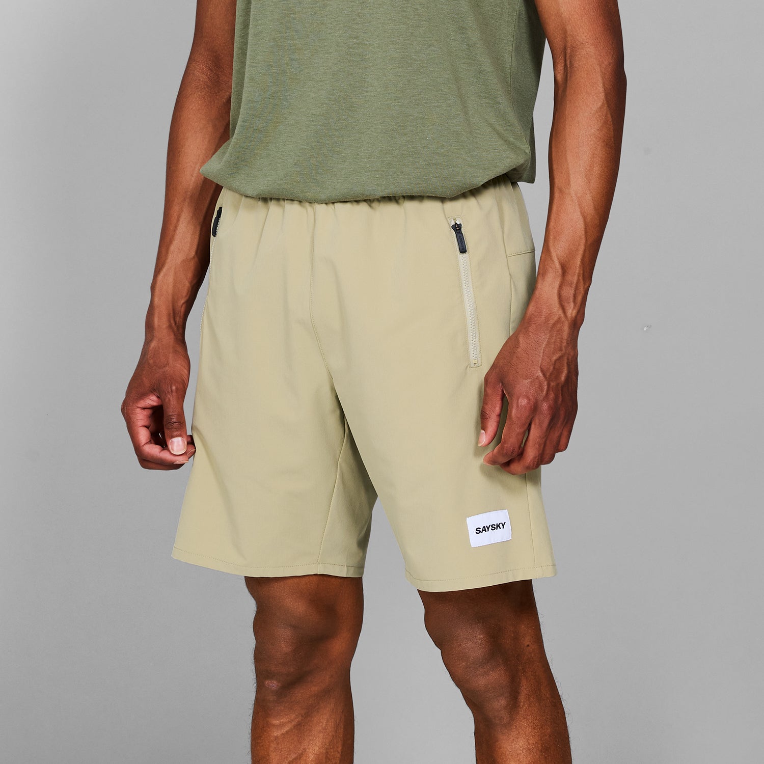 モーションショーツ XMRSH51c801 Motion Shorts 8inch - Beige [メンズ]