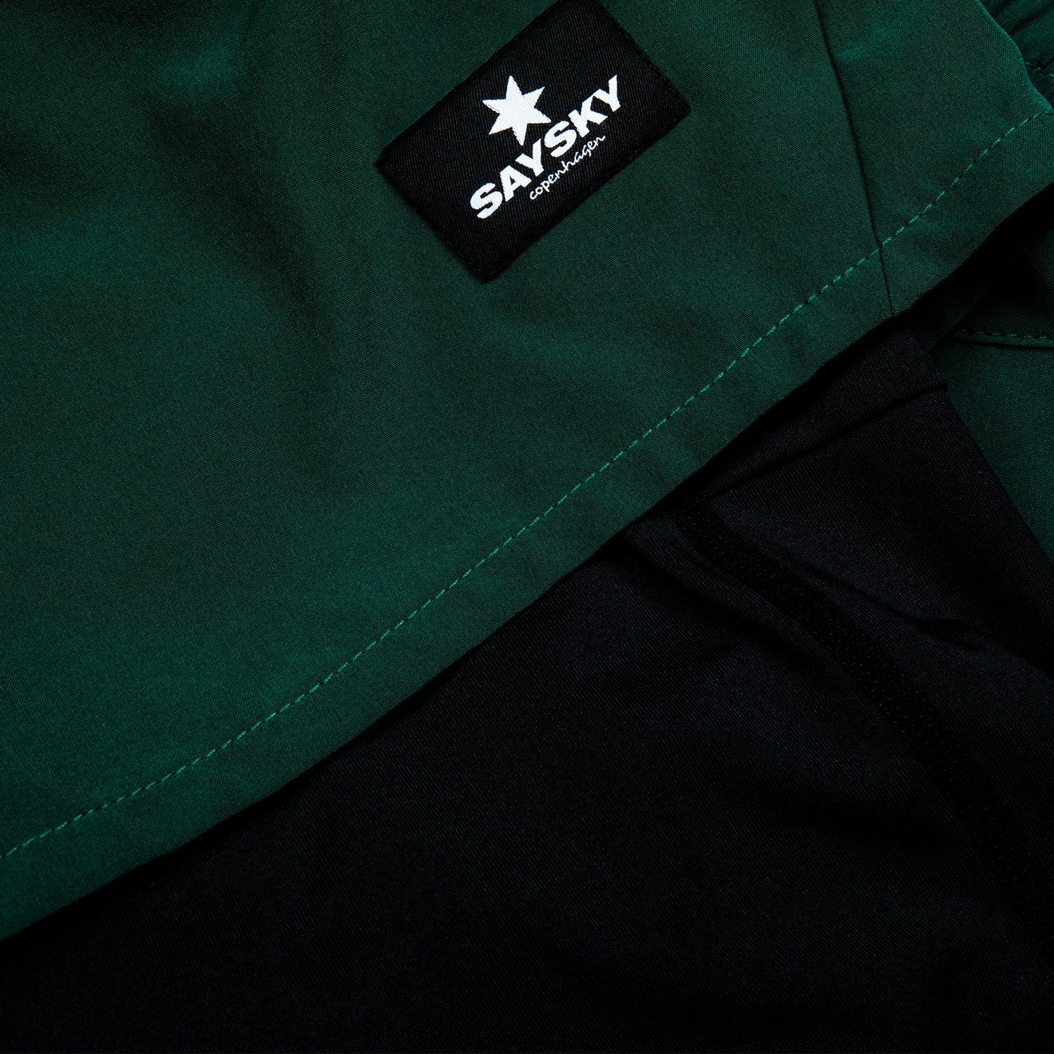ランニングショーツ HGRSH02 Wmns 2-in-1 Shorts - Botanical Garden Green/Black [レディーズ]