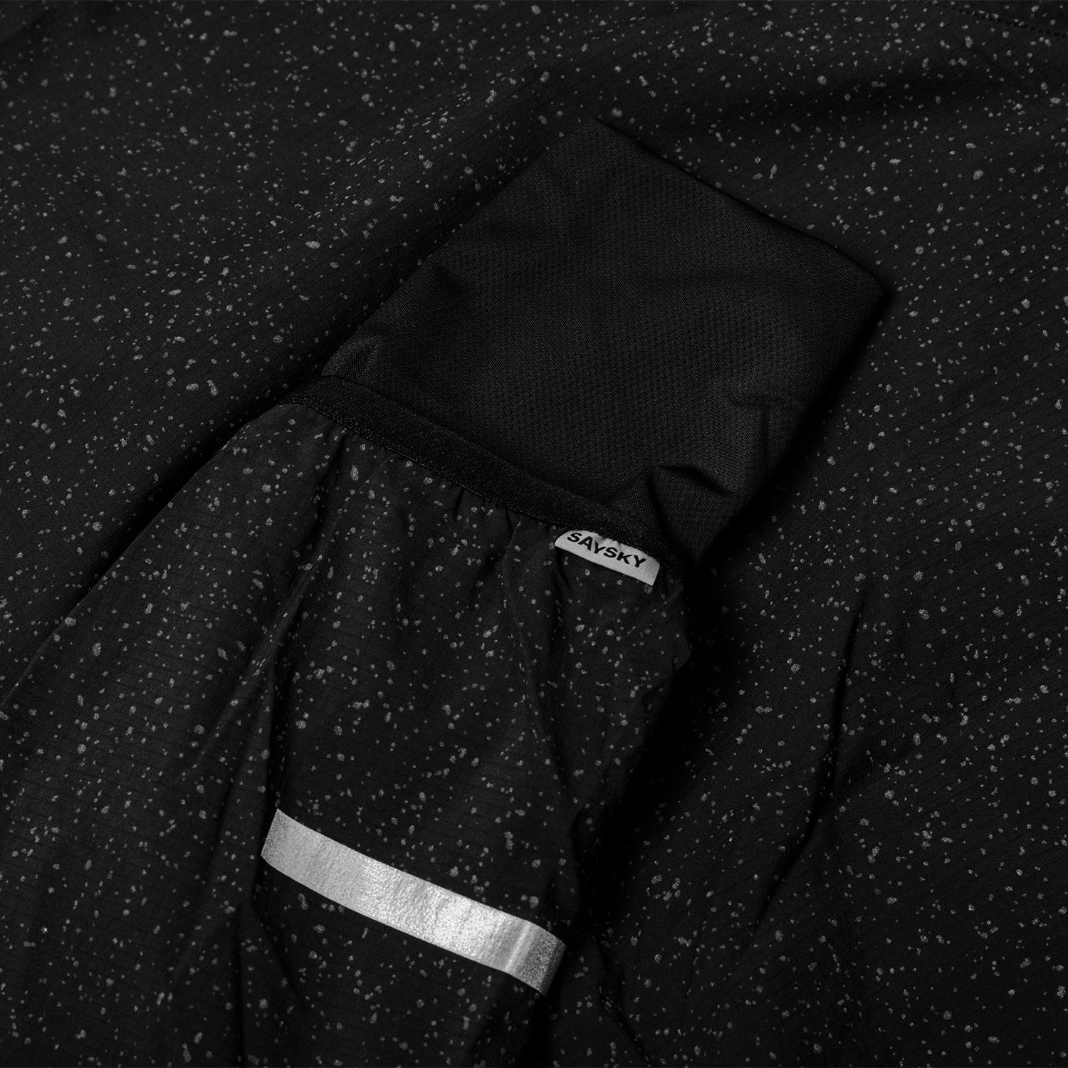 ランニングジャケット IGRJA03 Wmns Universe Luxe Jacket - Black/Universe [レディーズ]