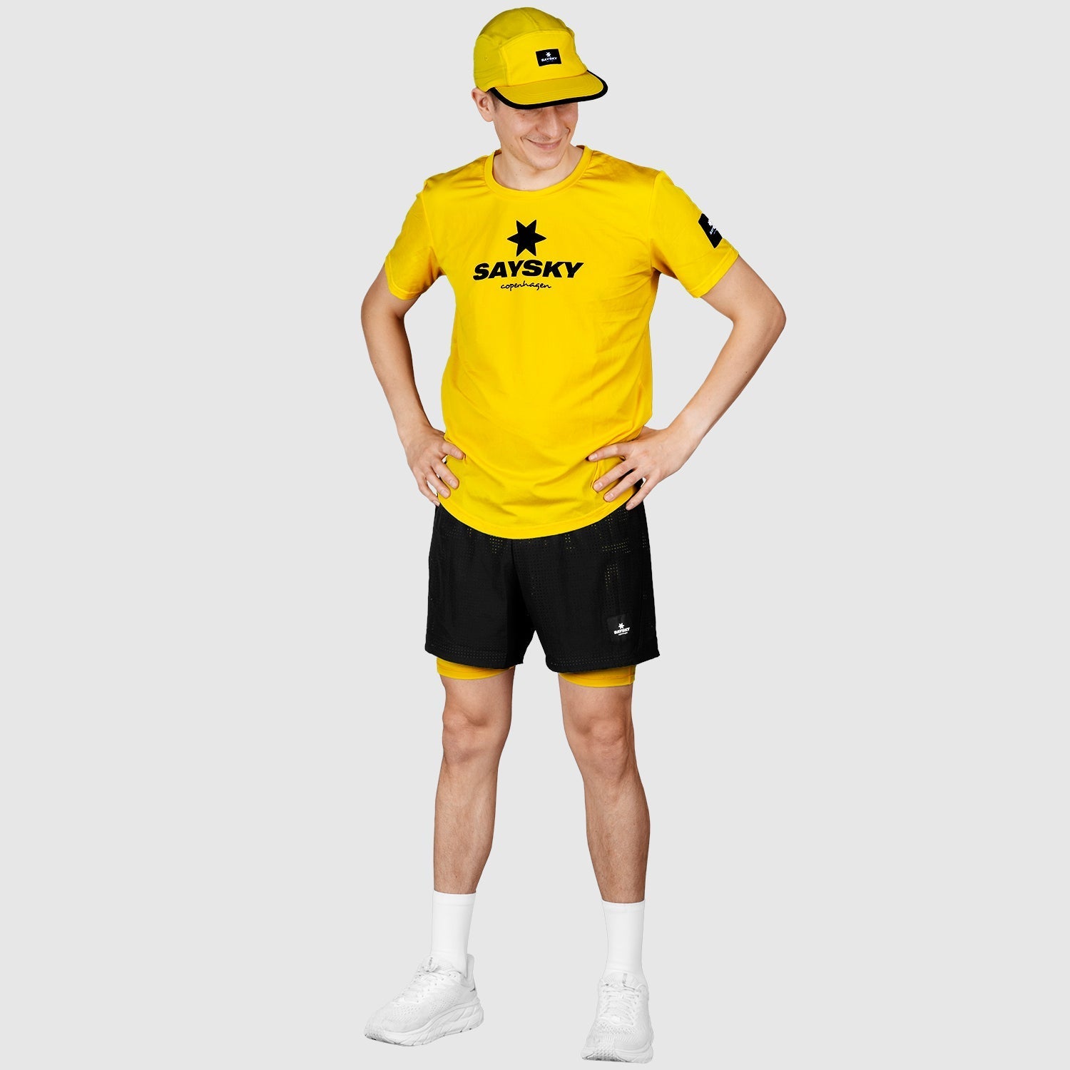 □ 公式 □ SAYSKY/セイスカイ ランニングキャップ HMAHA04 Blaze Cap - Empire Yellow [ユニセックス]