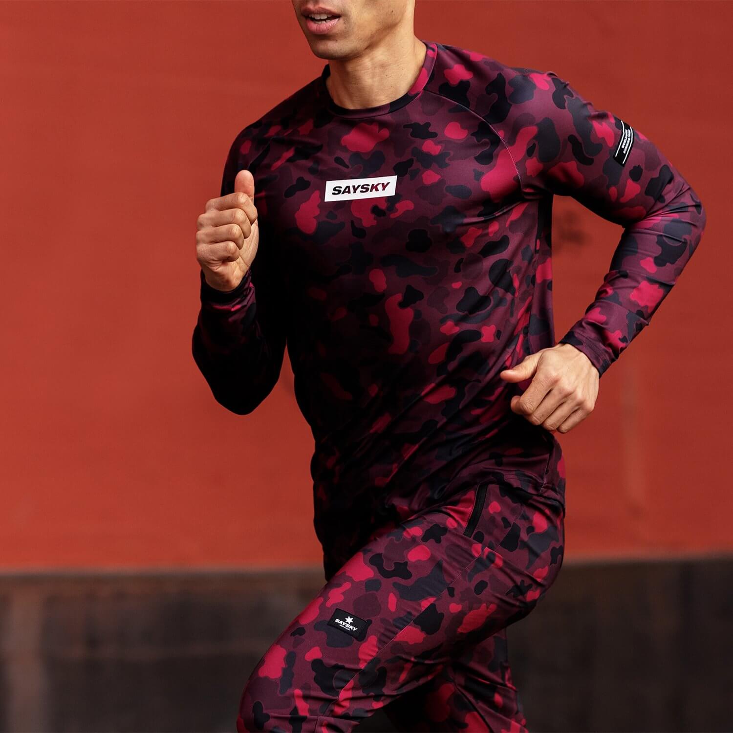 □ 公式 □ SAYSKY/セイスカイ ランニングパンツ GMRPA02 Camo Pace Pants - Red Duck Camo  [ユニセックス]