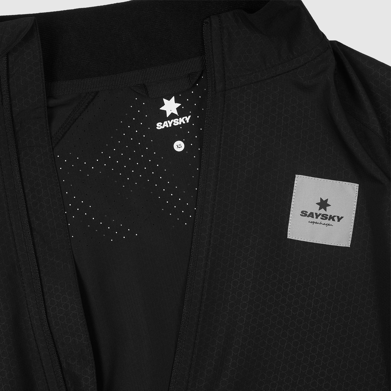 ランニングジャケット XMRJA01 Clean Pace Jacket - Black [ユニセックス]